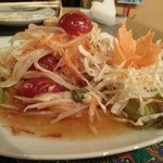 タイ料理バンセーン - ソムタムタイ(青パパイヤの辛口サラダ)