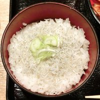 赤坂あじさい - 特製小箱弁当<限定15食> 1050円 のしらすご飯