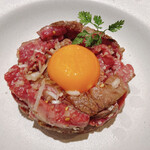 焼肉 スタミナ苑 - 炙りユッケ