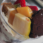 モン・プレジール - 今日のパフェ