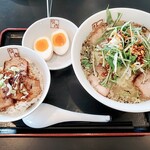 喜多方ラーメン 坂内 - 料理写真:香ばし塩ら～めん