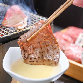 【出汁ダレ】で食べるオレイン５５はとろけるような味わいです！