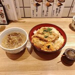 大衆そば酒場 しのぶ庵 - カツ丼セット 900円