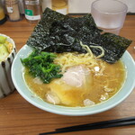 家系ラーメン 近藤家 - ラーメン 750円