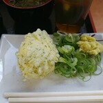 Seimen Shichiya - 半熟卵天と薬味