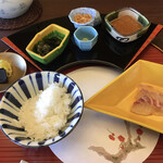 粟田山荘 - 御飯　鯛茶漬け　香の物