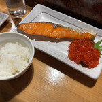 宝寿司分店 - 紅鮭定食