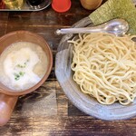 濃厚つけ麺 まる家 - 