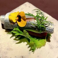 アカ - コハダのボカディージョ