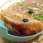 ラーメン石見まるいち - チャーシュー美味