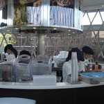 GODIVA 카루이자와 푸딩 쇼핑 플라자점 - なぜかスタッフは皆美人サン