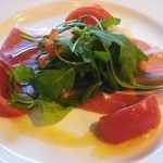 レストラン ルミエール - パルマ産生ハムと軽井沢アメーラトマトのサラダ