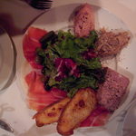 シェ・トト - これ実はすごくお皿大きいんですよ◎笑