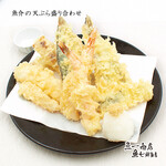 Assorted seafood Tempura