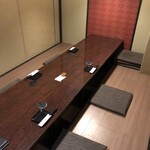 Kanzen Koshi Tsuwashoku Koshitsu Izakaya Daimon Oomiyaten - 大人数でもOKそう。特に密にならない感じ！