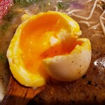 焼きあご煮干しらぁめん とびうお - 味玉も旨い