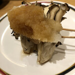 串鳥 - 合間に舞茸おろしポン酢で。