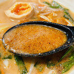 麺処 一笑 - スープの色が変わって・・・