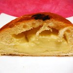 壱製パン所 - クリームパン　カット