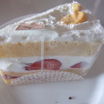 スイーツガーデン ユウジアジキ - フレーズ　４００円　　　　イチゴがとれてしまいました・・・