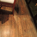 向日葵 - 床面　靴のまま上がります。