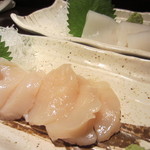 もてなしや　凛 - ホタテとイカ刺し