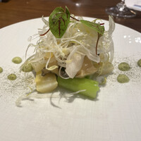 le・sud - アワビとアスパラガス　火の通った（ワイン蒸しかな？）アワビの柔らかさ、美味しさ◎ アスパラガス本来の味の濃さ、柔らかいものの食感が残っている茹で加減◎ ⭐️⭐️⭐️⭐️⭐️
                    