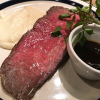 熟成和牛ステーキグリルド エイジング・ビーフ 横浜店 - サーロインのローストビーフ