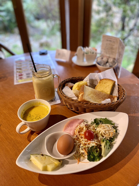 モーニング 確認用 パン食べ放題のモーニングセット(*^^*)』by なぎぴ813 : オランダ屋