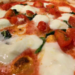 ラ・ピッコラ・ターヴォラ - ブファリーナ