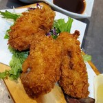 やまよこ鮮魚店 - 自慢の牡蠣フライ