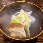 蓬左茶寮 - アイナメ 平松椎茸 ウルイ 桑名ハマグリの椀