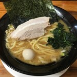 横浜ラーメン 湘家 - ラーメン醤油 並 中太 