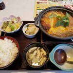 Hanaya Yohei - カツ煮定食。