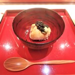 一心鮨 光洋 - 虎河豚白子　自家製キャビアのせ