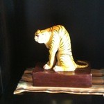 虎屋菓寮 - 虎の置き物