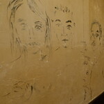 ミニハウス - 松井守男氏が壁に描いた肖像画