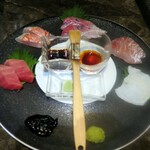モダン酒場 KANPAI - 本日の鮮魚（五種盛り合わせ）￥500×2