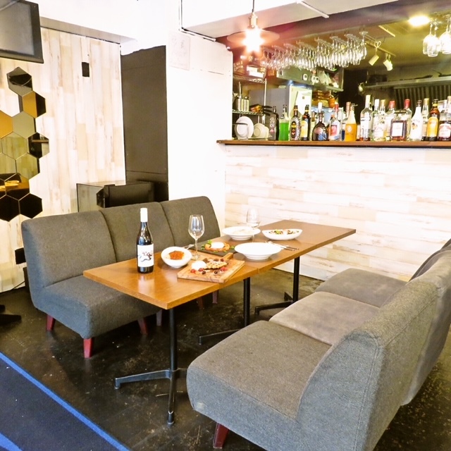 座席 Cafe Bar G O A T カフェ バー ゴート 渋谷 カフェ 食べログ 座席 Cafe Bar G O A T カフェ バー ゴート 渋谷 カフェ 食べログ