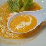 ラーメン トリコ - 濃厚ビスクスープ