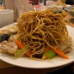 南海飯店 - かたい焼ソバの麺