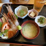 Izakaya Amayadori - ぼたん海老海鮮丼1078円ばんば盛りバージョン