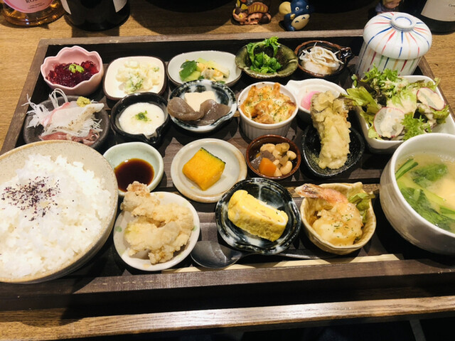 赤穂野菜と地魚の店 五月 メイ 播州赤穂 居酒屋 食べログ 赤穂野菜と地魚の店 五月 メイ 播州赤穂 居酒屋 食べログ