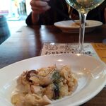 白ワイン1980円＆お通し200円