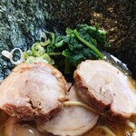 家系ラーメン とらきち家 - 