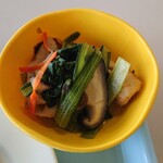 和食堂 - ちくわと小松菜の煮物  140円