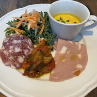 イゾラ スメラルダ - 