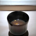 菊鮨 - なめこ入り赤だし