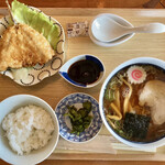鈴木食堂 - 料理写真:「らーめん定食アジフライ」@860(税込)