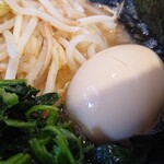 横浜家系ラーメン 蓮 - 煮たまご♪